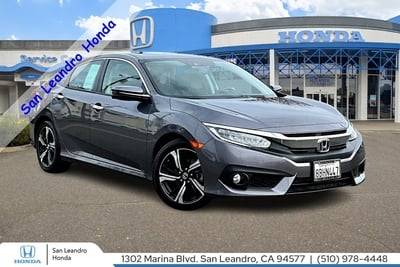 2017 Honda Civic Touring FWD photo