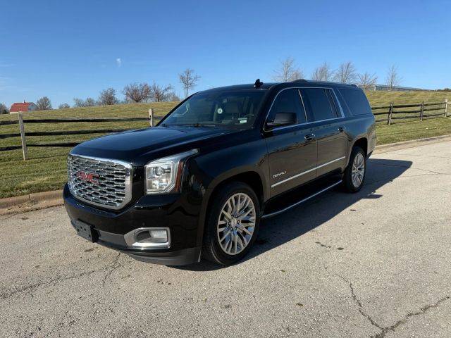 2018 GMC Yukon XL Denali 4WD photo