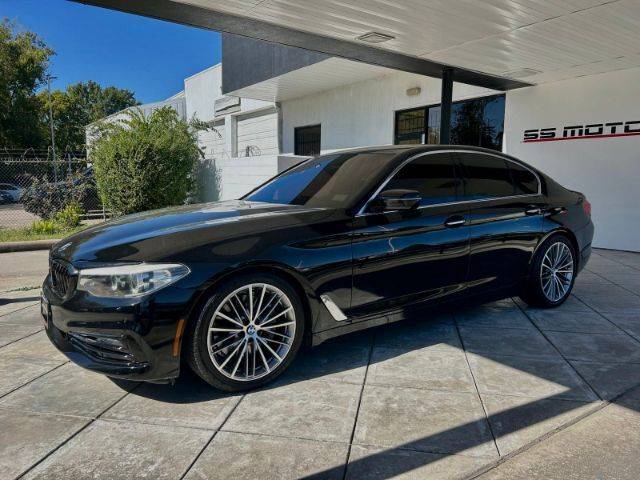 2018 BMW 5 Series 530i RWD photo