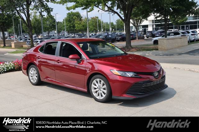 2018 Toyota Camry LE FWD photo