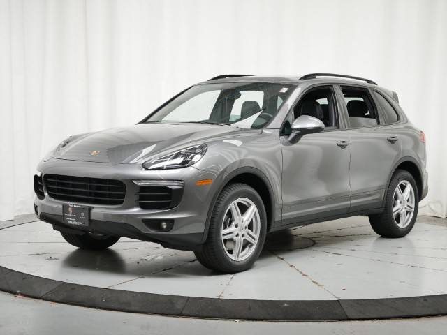 2018 Porsche Cayenne  AWD photo