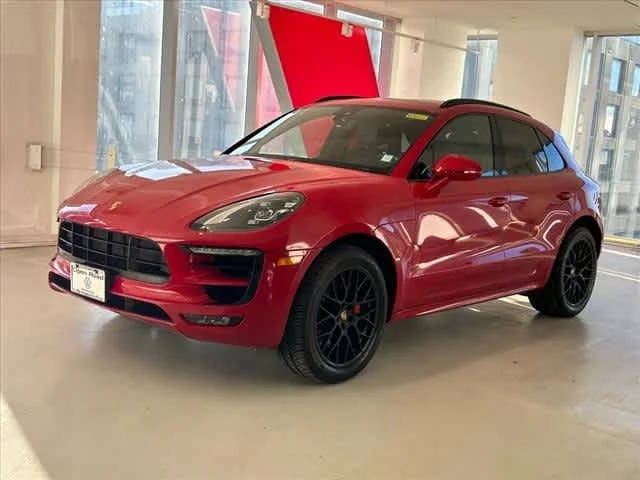 2017 Porsche Macan GTS AWD photo