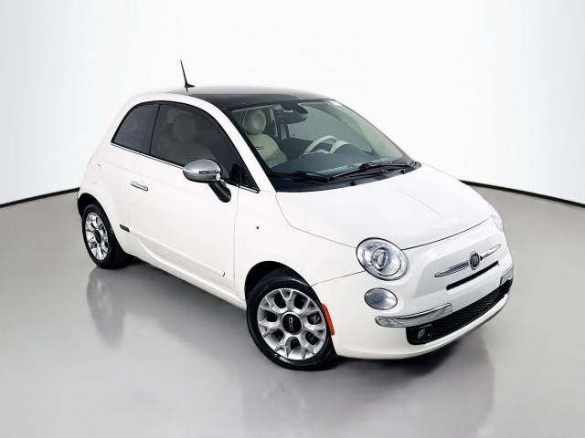 2017 FIAT 500 Lounge FWD photo