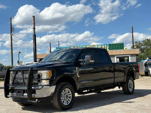 2017 Ford F-350 Super Duty XL 4WD photo