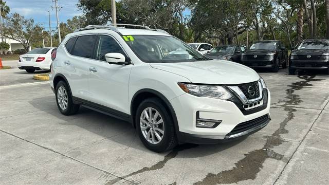 2017 Nissan Rogue SV FWD photo