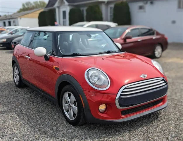 2015 MINI Hardtop 2 Door FWD photo