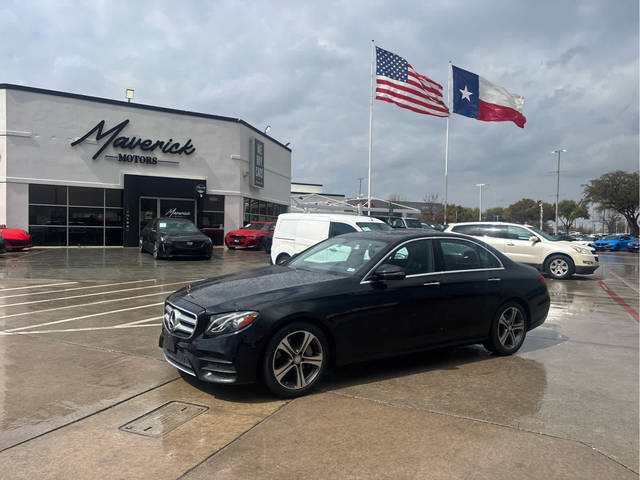 2017 Mercedes-Benz E-Class E 300 Sport RWD photo