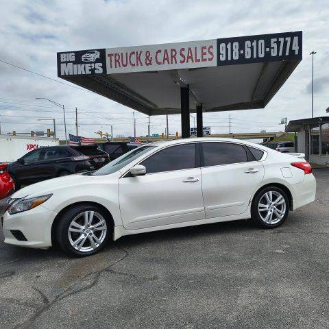 2017 Nissan Altima 3.5 SL FWD photo