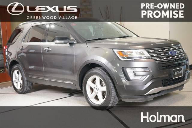 2017 Ford Explorer XLT 4WD photo