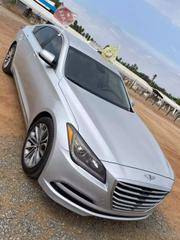 2015 Hyundai Genesis 3.8L RWD photo