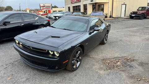 2017 Dodge Challenger R/T RWD photo