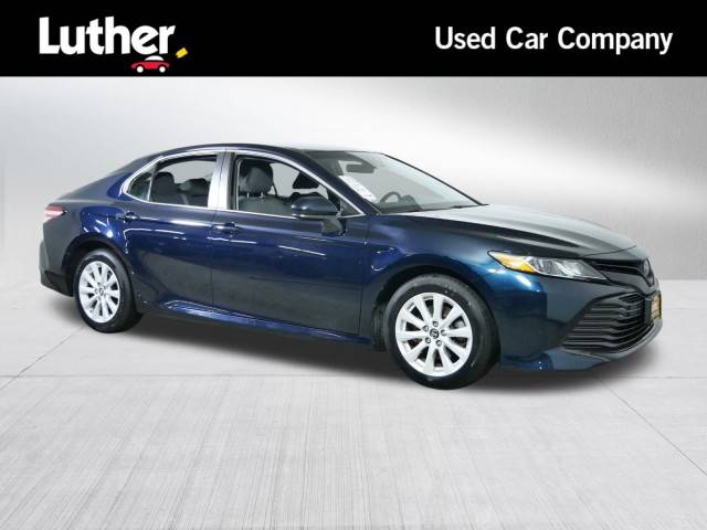 2018 Toyota Camry LE FWD photo