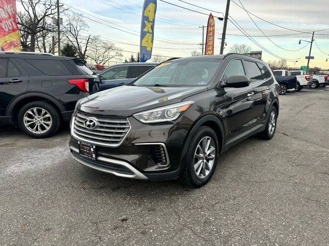 2017 Hyundai Santa Fe SE FWD photo