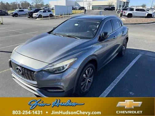 2017 Infiniti QX30 Premium AWD photo
