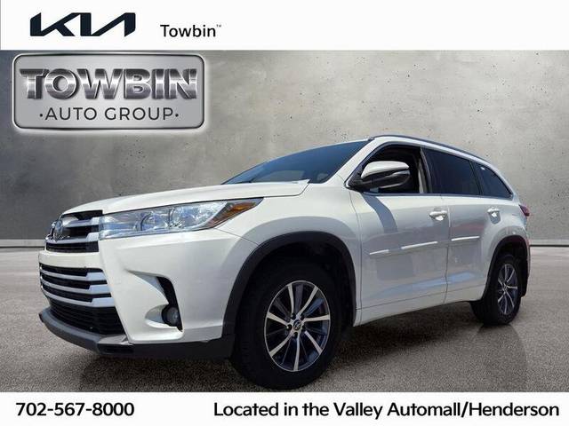2017 Toyota Highlander XLE AWD photo