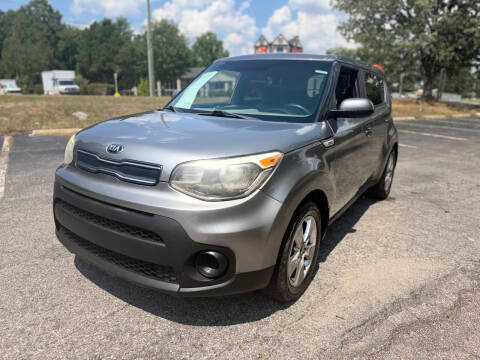2017 Kia Soul Base FWD photo