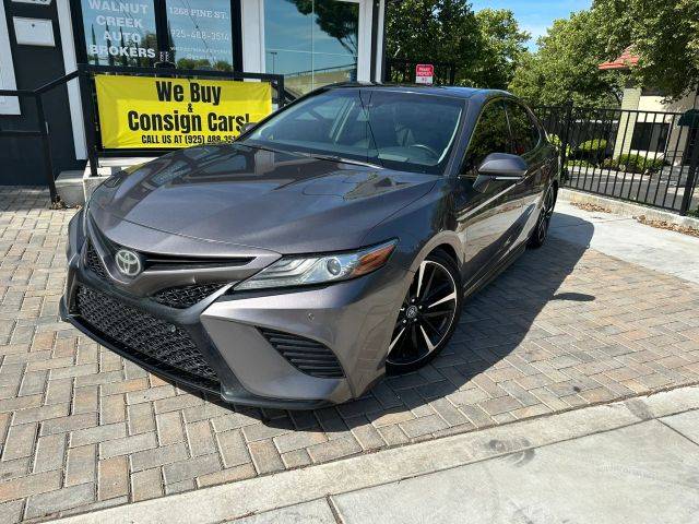 2018 Toyota Camry XSE V6 FWD photo