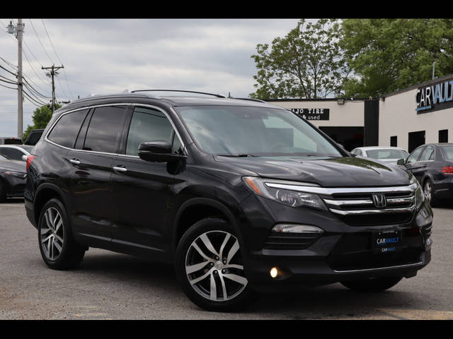 2017 Honda Pilot Elite AWD photo