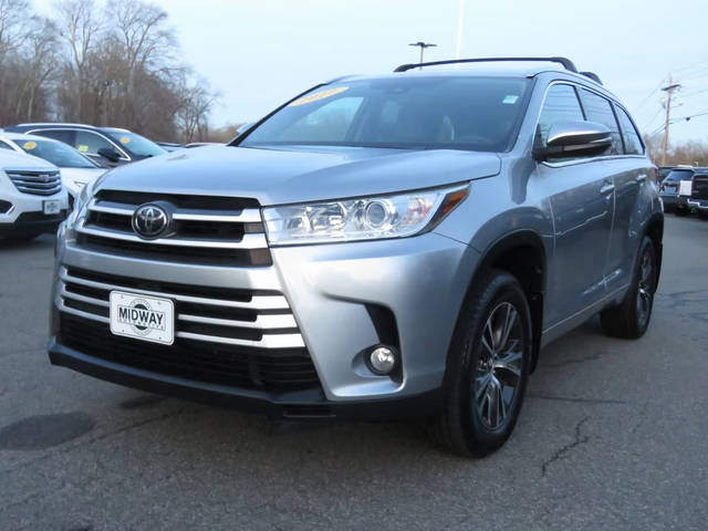 2017 Toyota Highlander XLE AWD photo