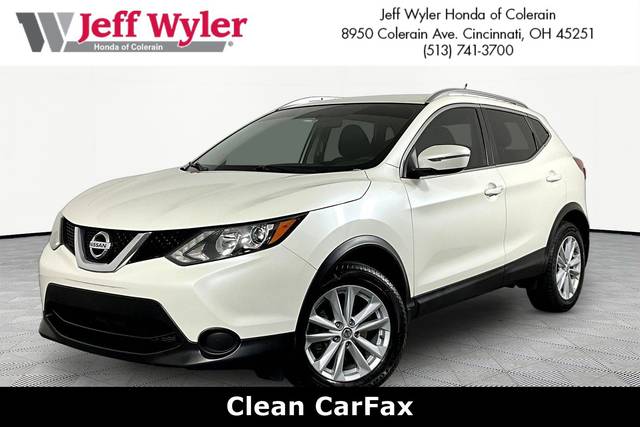 2017 Nissan Rogue Sport SV FWD photo