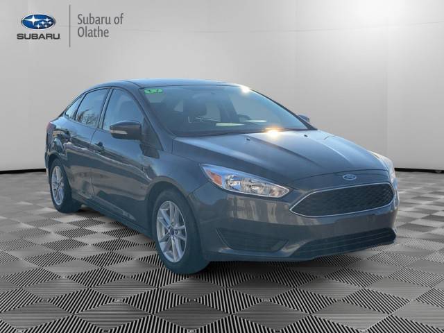 2017 Ford Focus SE FWD photo