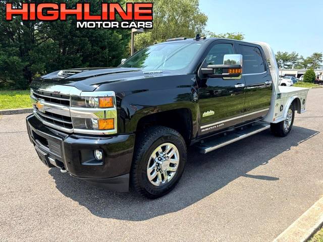 2018 Chevrolet Silverado 3500HD High Country 4WD photo