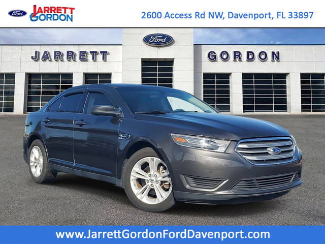 2017 Ford Taurus SE FWD photo