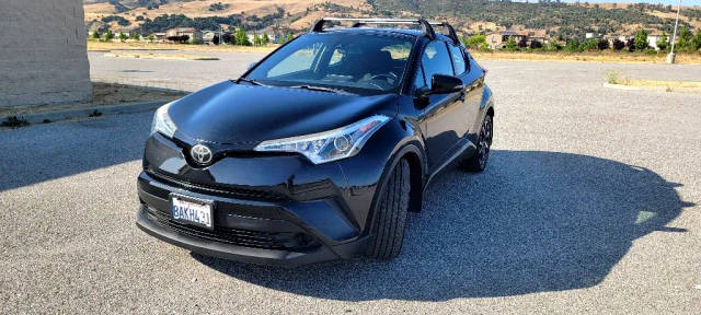 2018 Toyota C-HR XLE FWD photo