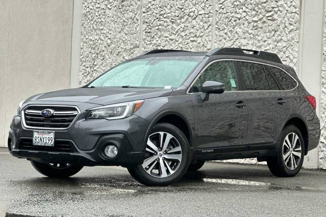 2018 Subaru Outback Limited AWD photo