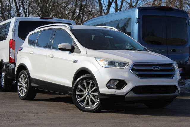 2017 Ford Escape Titanium FWD photo