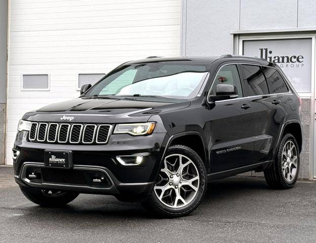 2018 Jeep Grand Cherokee Sterling Edition 4WD photo