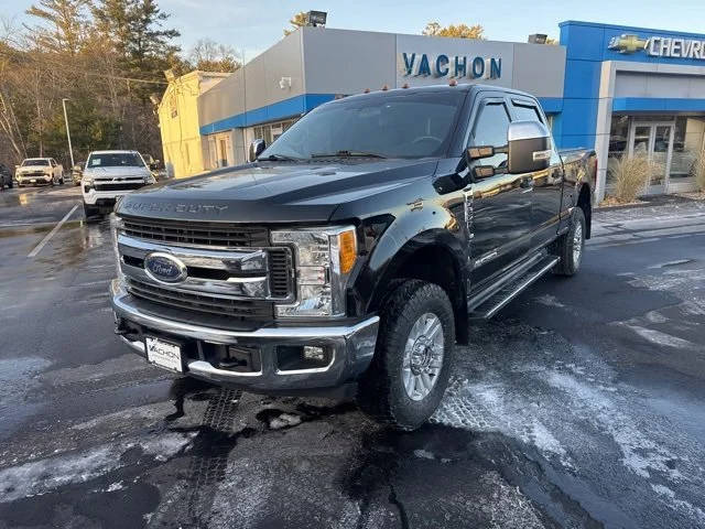 2017 Ford F-250 Super Duty XLT 4WD photo
