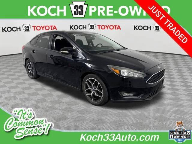 2017 Ford Focus SEL FWD photo
