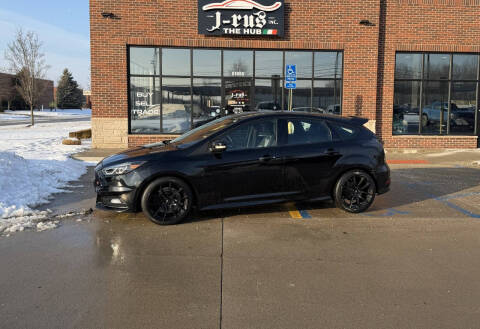 2017 Ford Focus ST FWD photo