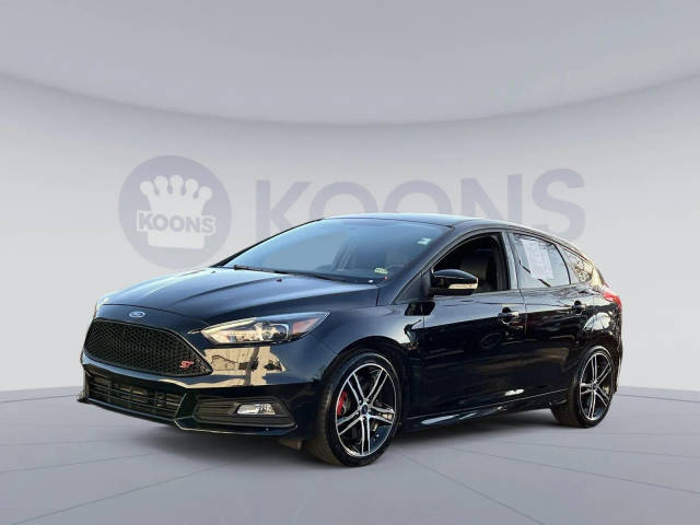 2017 Ford Focus ST FWD photo