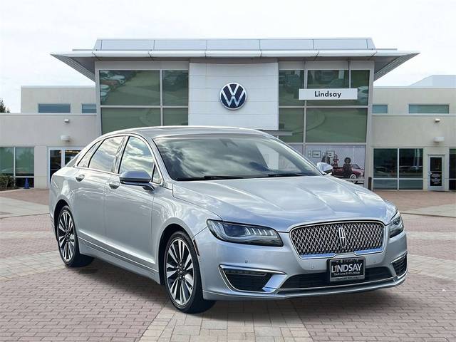 2017 Lincoln MKZ Reserve FWD photo