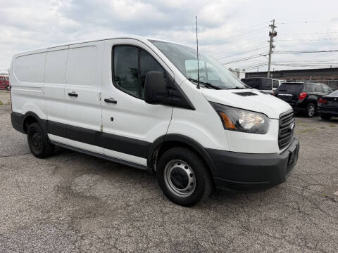 2018 Ford Transit Van  RWD photo