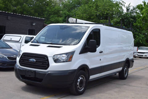 2017 Ford Transit Van RWD photo