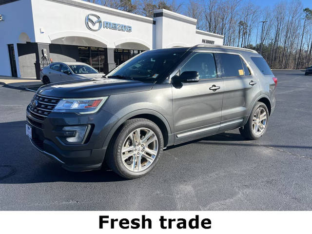 2017 Ford Explorer XLT FWD photo