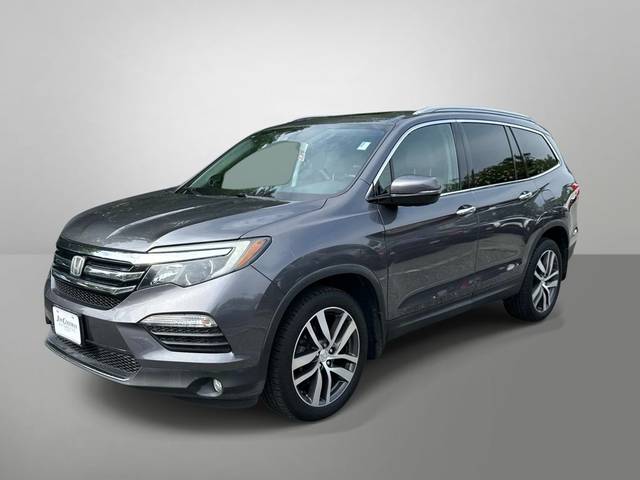 2017 Honda Pilot Elite AWD photo