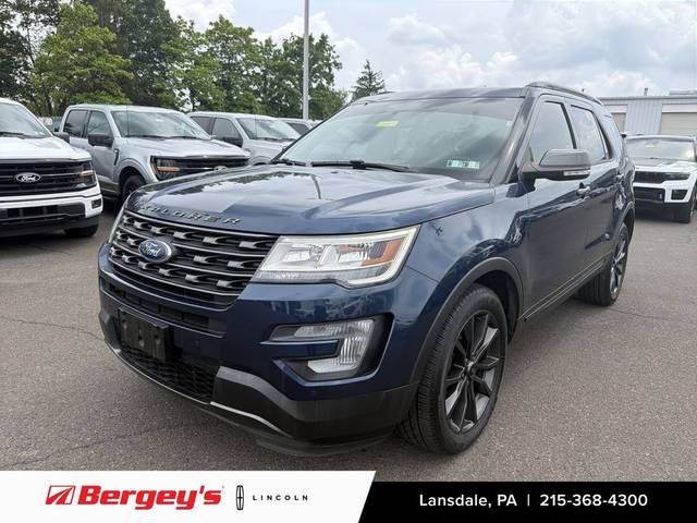 2017 Ford Explorer XLT 4WD photo
