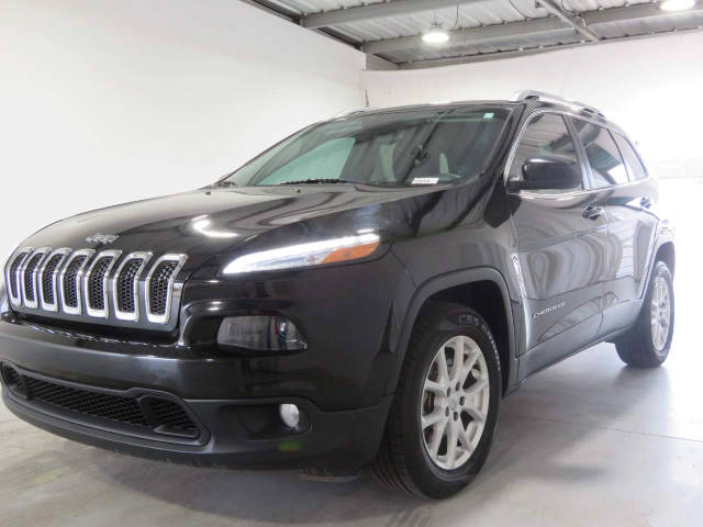 2018 Jeep Cherokee Latitude FWD photo