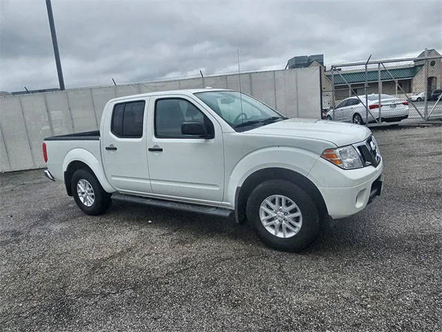 2017 Nissan Frontier SV V6 4WD photo