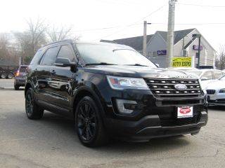 2017 Ford Explorer XLT 4WD photo