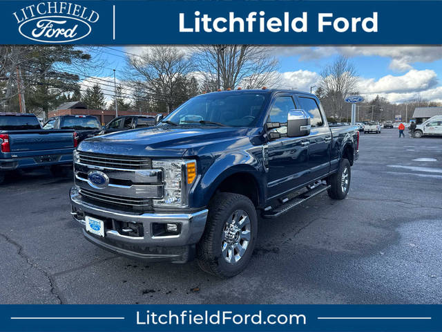 2017 Ford F-250 Super Duty Lariat 4WD photo