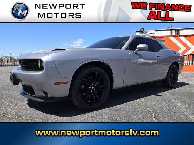 2018 Dodge Challenger SXT Plus RWD photo