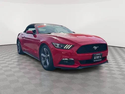 2017 Ford Mustang V6 RWD photo