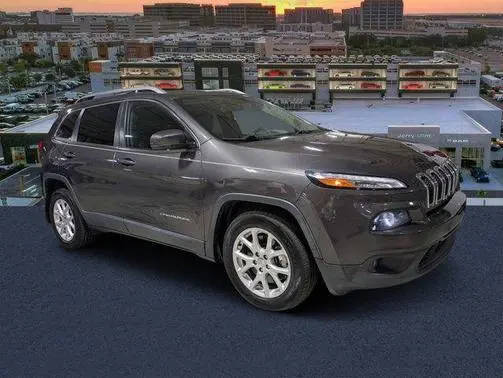 2018 Jeep Cherokee Latitude Plus FWD photo