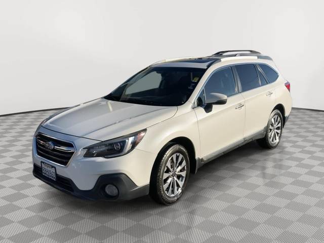 2018 Subaru Outback Touring AWD photo