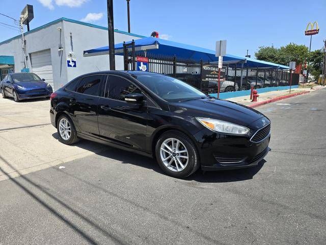 2017 Ford Focus SE FWD photo